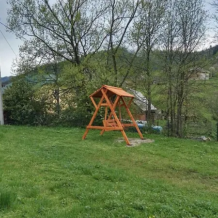 بيت خشبي гірський релакс *